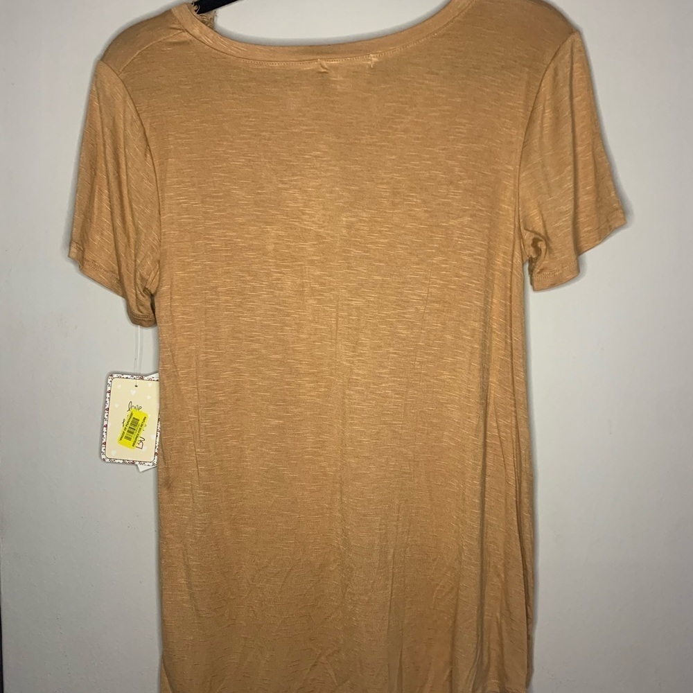 NWT V-Neck - Picture 3 of 3